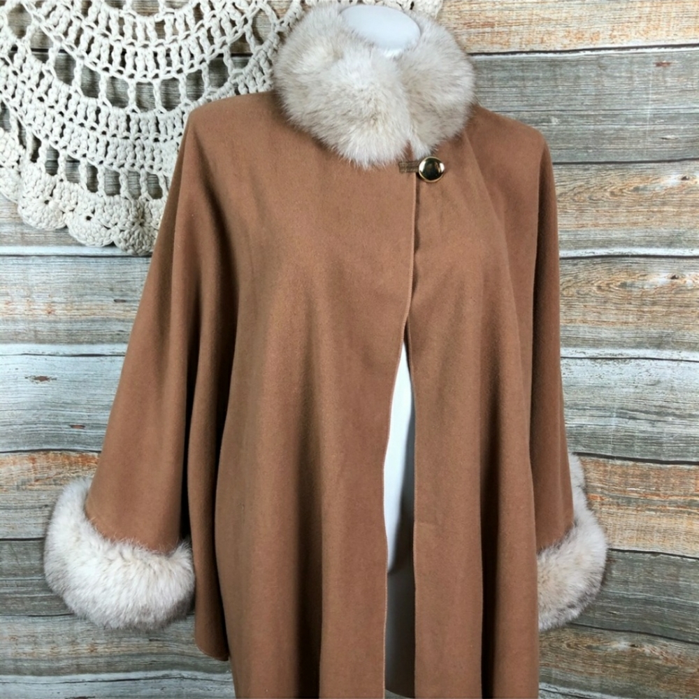 Vintage Henig Fox Fur Cape